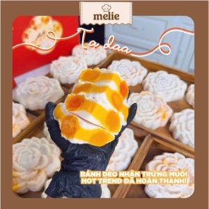Set làm bánh dẻo sen nhuyễn trứng muối